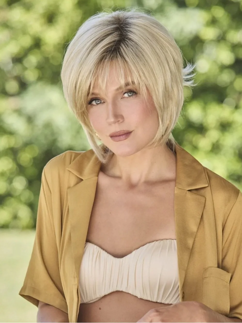 NORIKO REECE NWTS!! Short layered modern synthetic wig